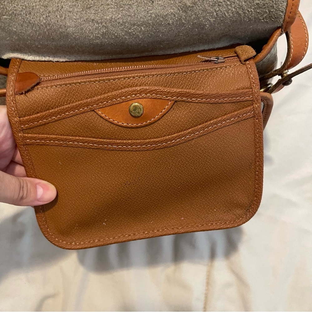 Dooney & Bourke Vintage All-Weather Leather Crossbody Bag – Taupe & Tan Trim - Picture 6 of 12